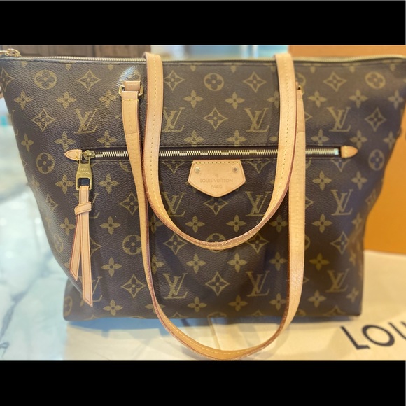LOUIS VUITTON, Monogram Iena MM ALMOST NEW, RETIRED